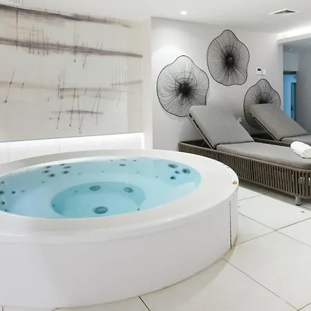 Garden Park Plava Laguna 4* פורץ