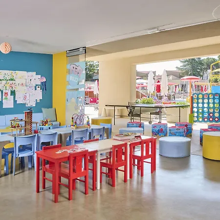 Garden Park Plava Laguna 酒店 4*