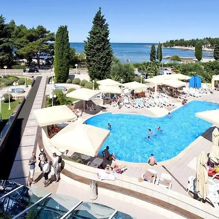 Garden Park Plava Laguna 4* 波雷奇