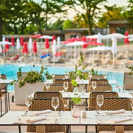Garden Park Plava Laguna Otel