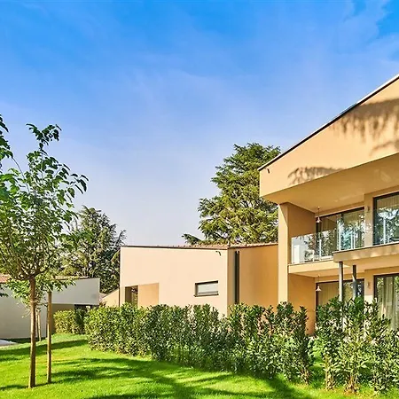 Garden Park Plava Laguna Otel 4*