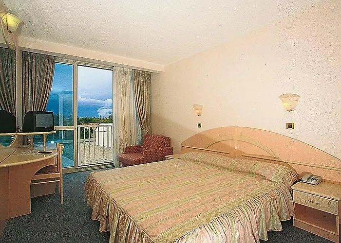 Garden Park Plava Laguna 호텔 포레치