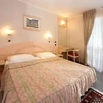 Szálloda Garden Park Plava Laguna 4*