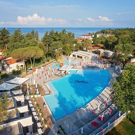 Garden Park Plava Laguna فندق بوريتش