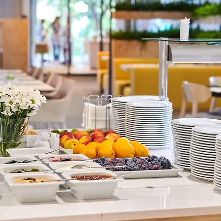 فندق Garden Park Plava Laguna بوريتش