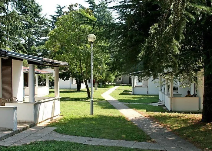 Garden Park Plava Laguna 4* بوريتش