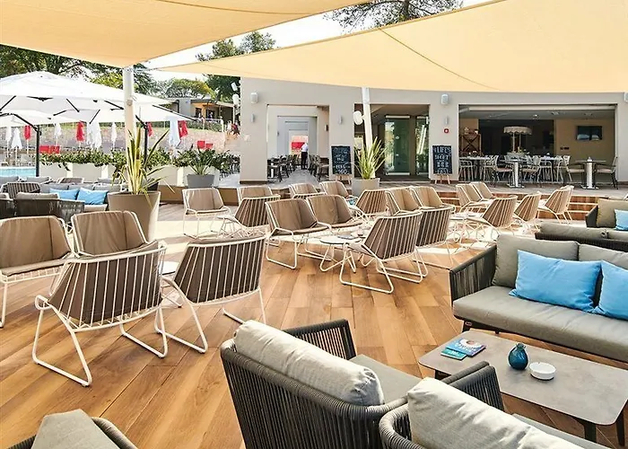 Garden Park Plava Laguna فندق