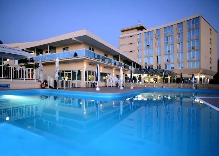 Garden Park Plava Laguna 호텔 포레치
